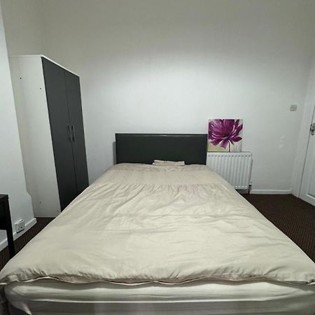 Nice Ensuite Near Cricket Ground Nottingham Exterior foto